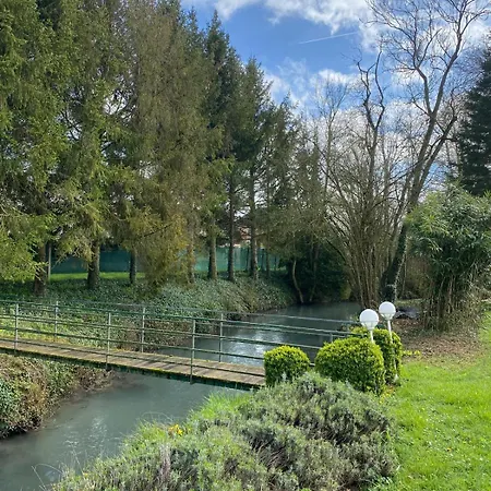 Domaine De La Moivre - Ferme De Charme & Piscine לינה וארוחת בוקר 3*