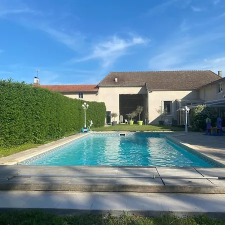 Domaine De La Moivre - Ferme De Charme & Piscine לינה וארוחת בוקר 3*