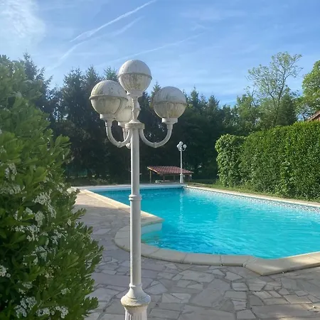 Domaine De La Moivre - Ferme De Charme & Piscine 3*